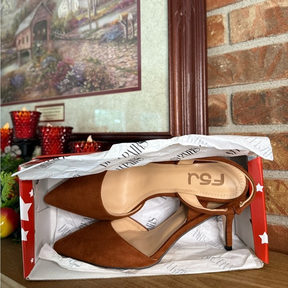 F5J Chic Brown Faux Suede Slingback Heels NWT 95.00 - Picture 5 of 6